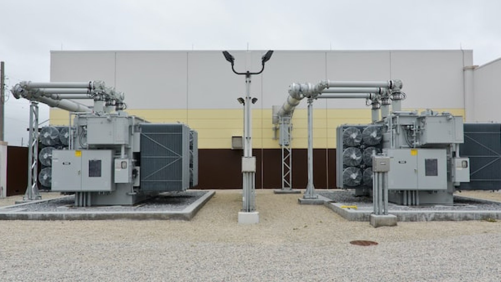 Parallel Distribution Transformer Parallel Connection of Transformers (Parallel Operation of Transformer ...